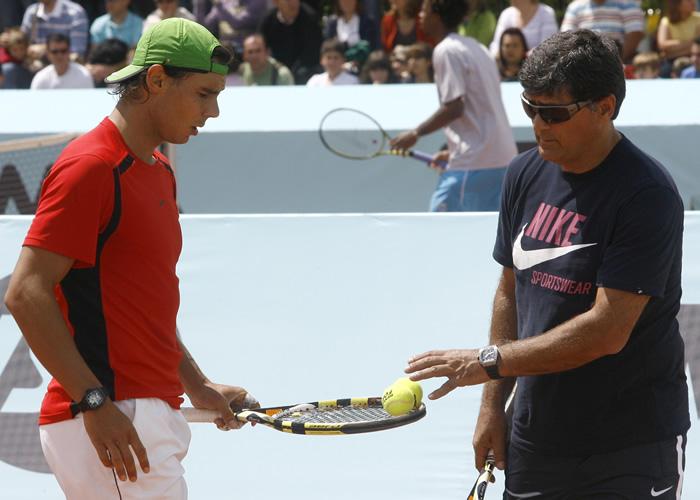 Чичо Тони Надал: Федерер може да спечели всеки един турнир
