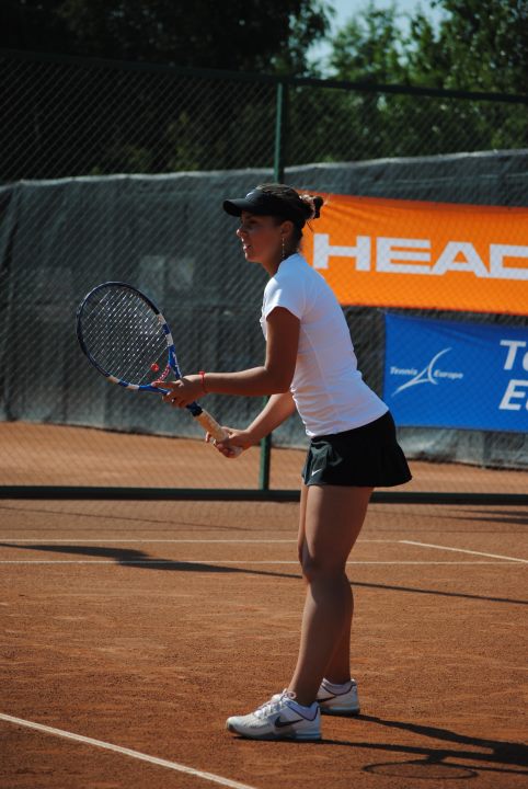 Виктория Томова отпадна на четвъртфинал и в Пловдив