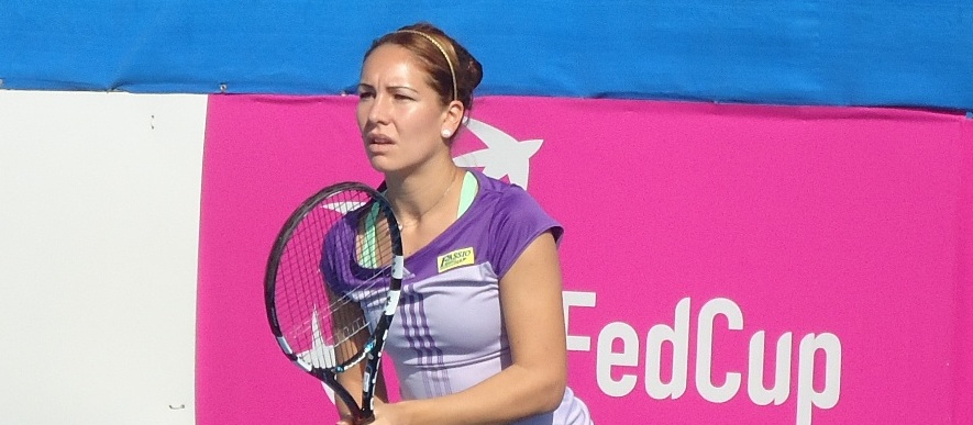 Елица Костова донесе първа победа за Фед Къп на България през 2012