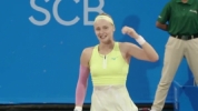 Първа WTA титла за Ребека Срамкова