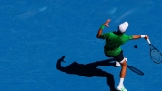 Джокович доминира и продължава напред на Australian Open